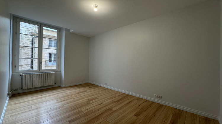 Ma-Cabane - Location Appartement Bordeaux, 96 m²