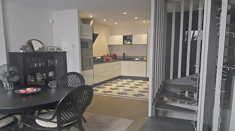 Ma-Cabane - Location Appartement BORDEAUX, 67 m²