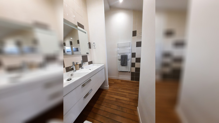 Ma-Cabane - Location Appartement BORDEAUX, 67 m²