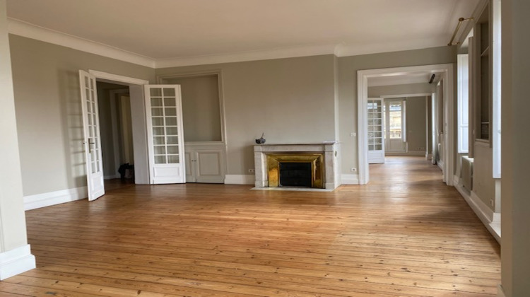 Ma-Cabane - Location Appartement BORDEAUX, 200 m²