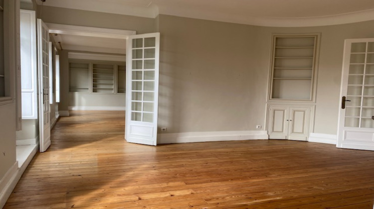 Ma-Cabane - Location Appartement BORDEAUX, 200 m²