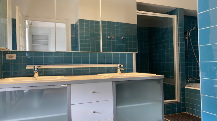 Ma-Cabane - Location Appartement BORDEAUX, 200 m²