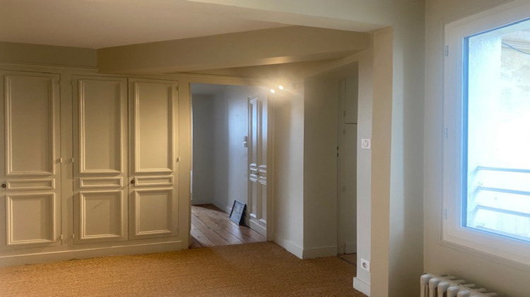 Ma-Cabane - Location Appartement BORDEAUX, 200 m²