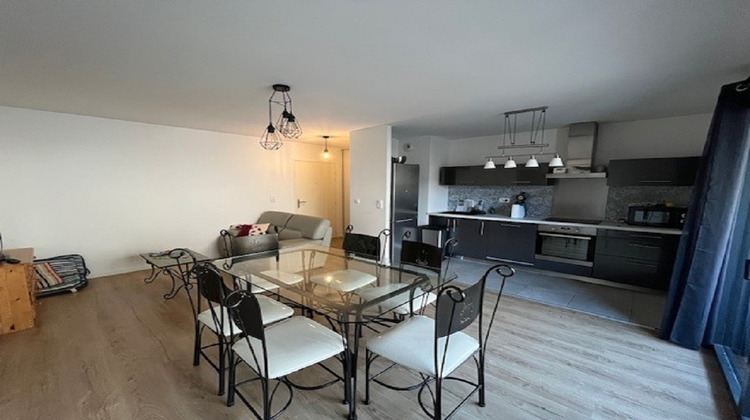 Ma-Cabane - Location Appartement BORDEAUX, 59 m²