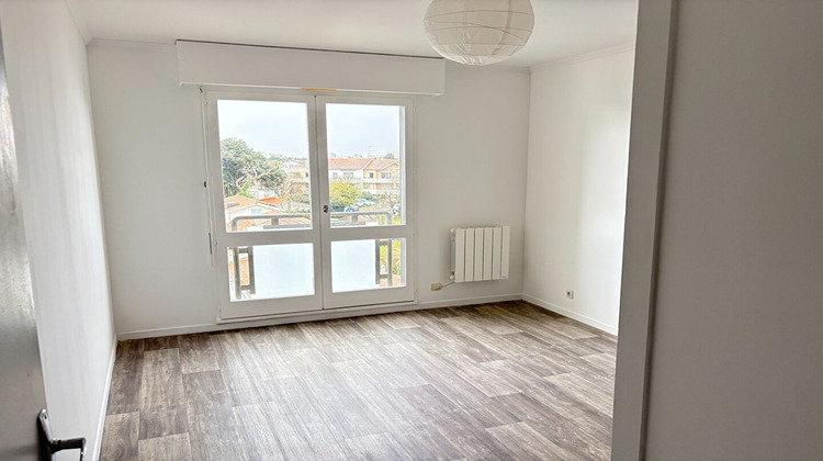 Ma-Cabane - Location Appartement BORDEAUX, 50 m²