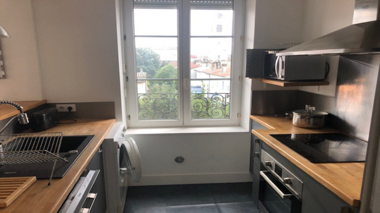 Ma-Cabane - Location Appartement Bordeaux, 45 m²
