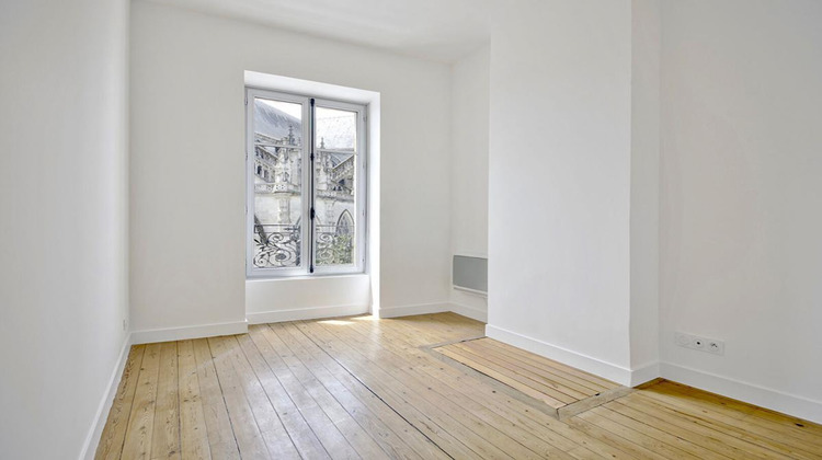 Ma-Cabane - Location Appartement BORDEAUX, 59 m²