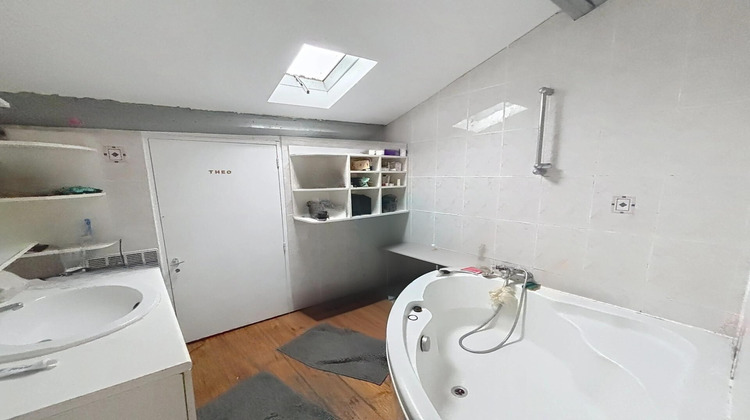 Ma-Cabane - Location Appartement Bordeaux, 145 m²