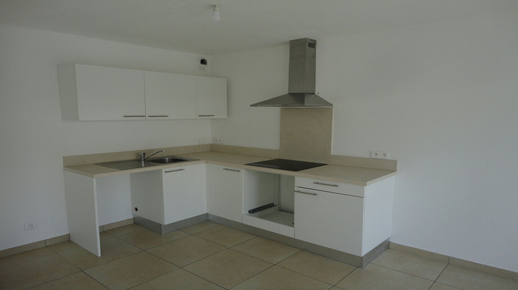 Ma-Cabane - Location Appartement BORGO, 74 m²