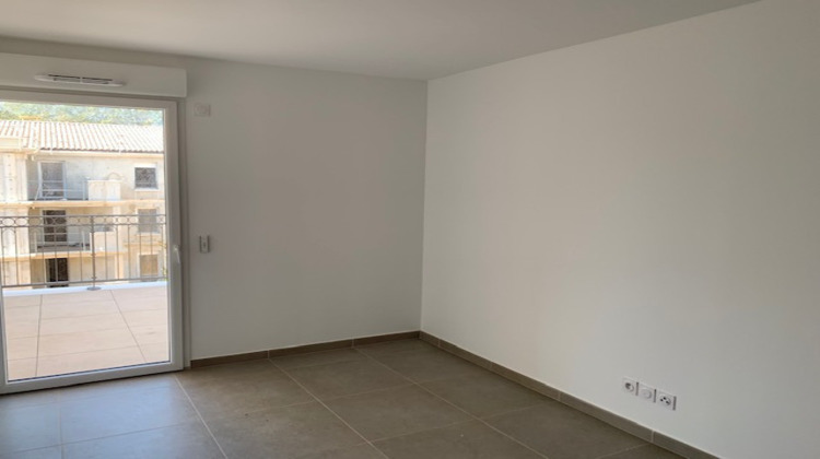 Ma-Cabane - Location Appartement Bormes-les-Mimosas, 67 m²