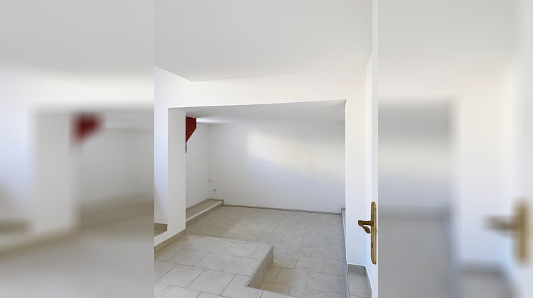 Ma-Cabane - Location Appartement BORMES-LES-MIMOSAS, 59 m²