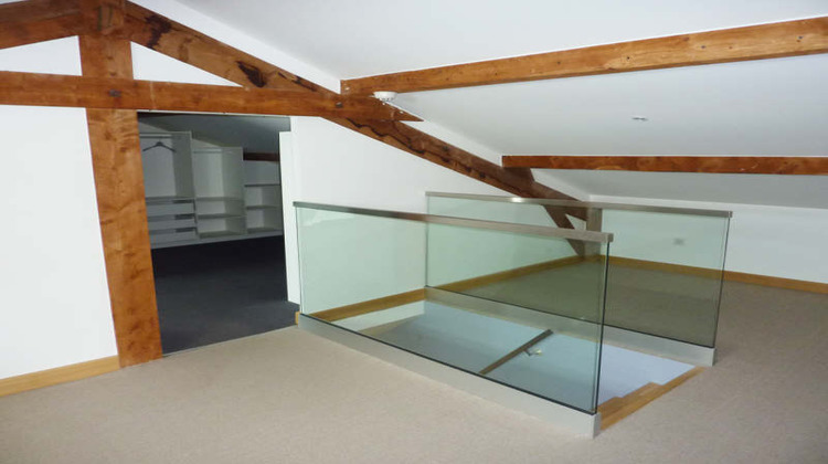 Ma-Cabane - Location Appartement BOSSEY, 147 m²