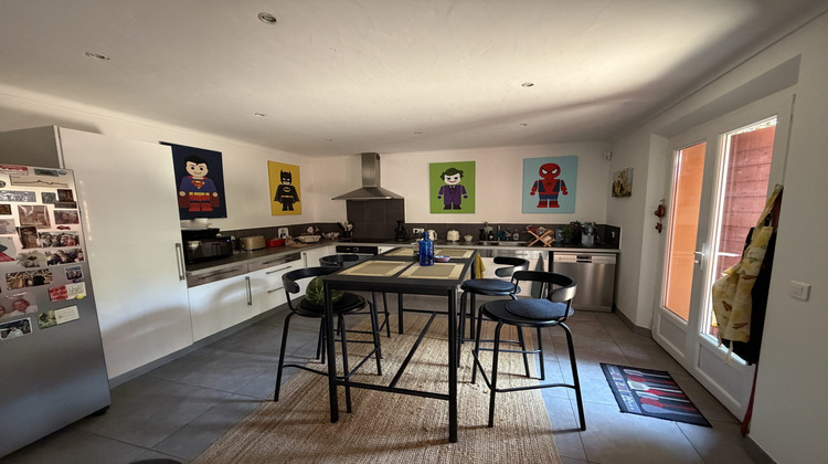 Ma-Cabane - Location Appartement Bouc-Bel-Air, 180 m²