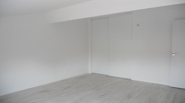 Ma-Cabane - Location Appartement BOULOC, 79 m²
