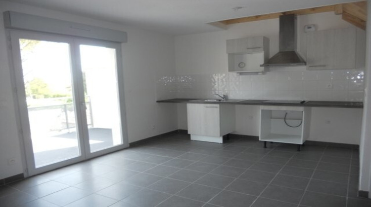 Ma-Cabane - Location Appartement BOULOC, 55 m²