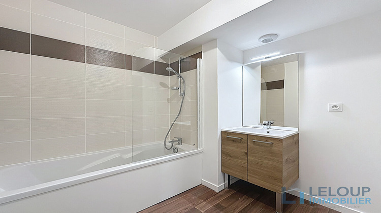 Ma-Cabane - Location Appartement BOURG-ACHARD, 82 m²