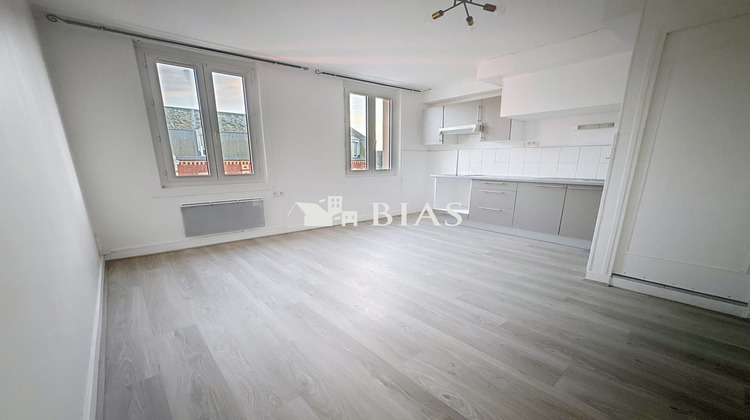 Ma-Cabane - Location Appartement Bourg-Achard, 44 m²