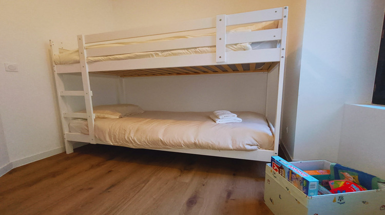 Ma-Cabane - Location Appartement Bourg-Argental, 41 m²