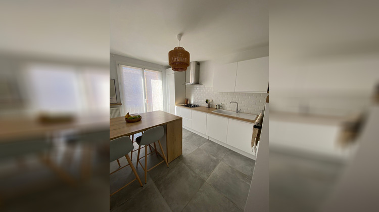 Ma-Cabane - Location Appartement Bourg-de-Péage, 91 m²