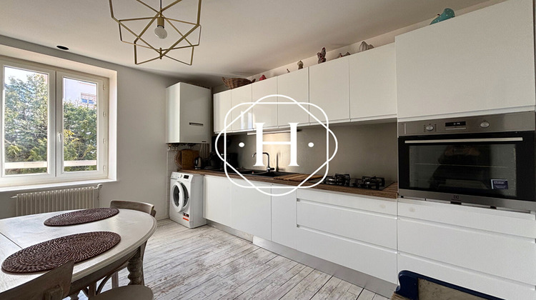 Ma-Cabane - Location Appartement BOURG-EN-BRESSE, 93 m²