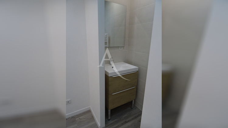 Ma-Cabane - Location Appartement BOURG-EN-BRESSE, 18 m²