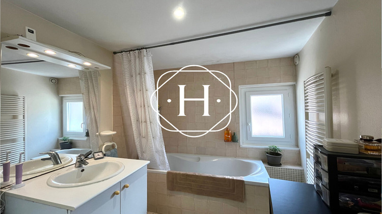 Ma-Cabane - Location Appartement BOURG-EN-BRESSE, 82 m²