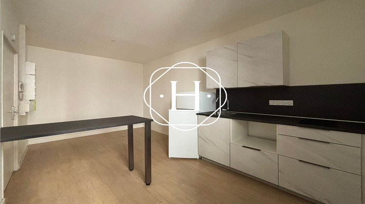 Ma-Cabane - Location Appartement BOURG-EN-BRESSE, 17 m²