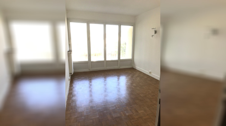 Ma-Cabane - Location Appartement Bourg-lès-valence, 65 m²