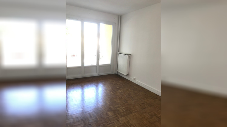 Ma-Cabane - Location Appartement Bourg-lès-valence, 65 m²