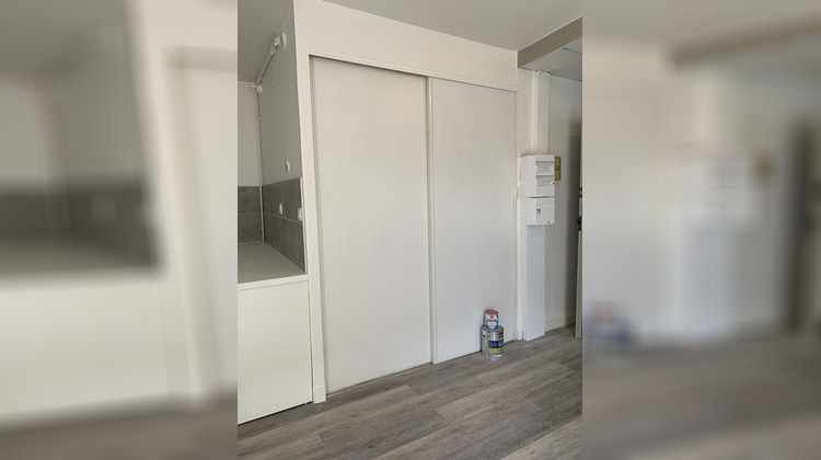 Ma-Cabane - Location Appartement Bourg-lès-valence, 25 m²