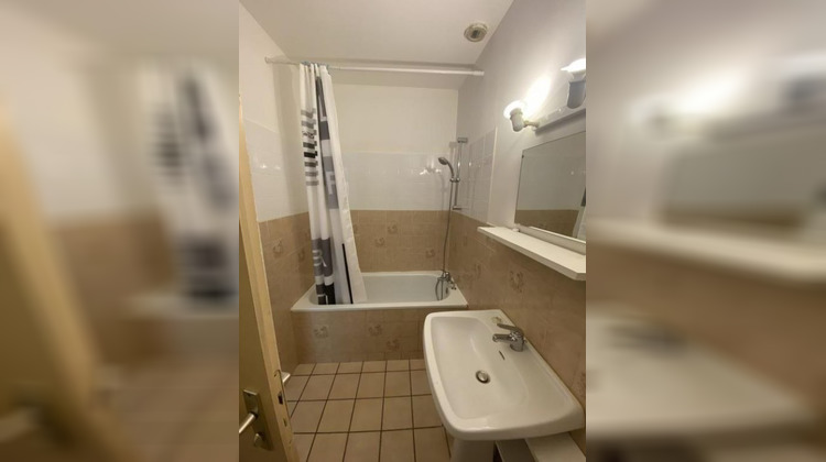 Ma-Cabane - Location Appartement BOURG-LES-VALENCE, 33 m²