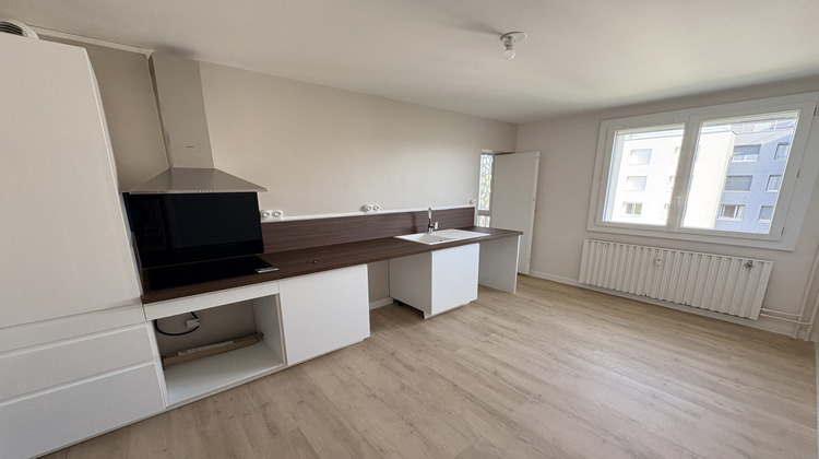 Ma-Cabane - Location Appartement Bourg-lès-Valence, 80 m²