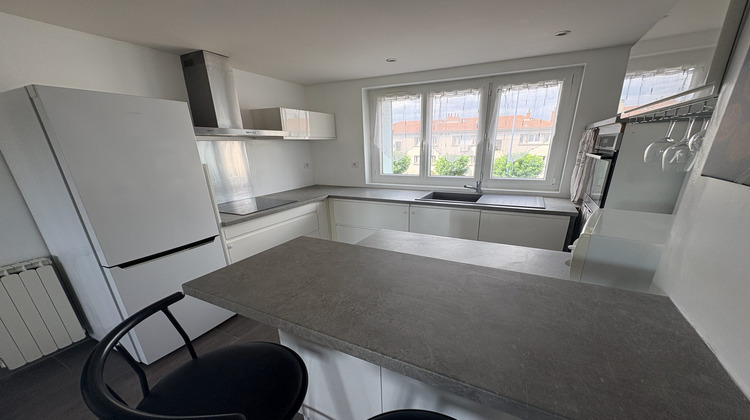 Ma-Cabane - Location Appartement Bourg-lès-Valence, 63 m²