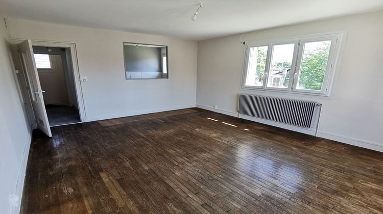 Ma-Cabane - Location Appartement BOURGES, 85 m²