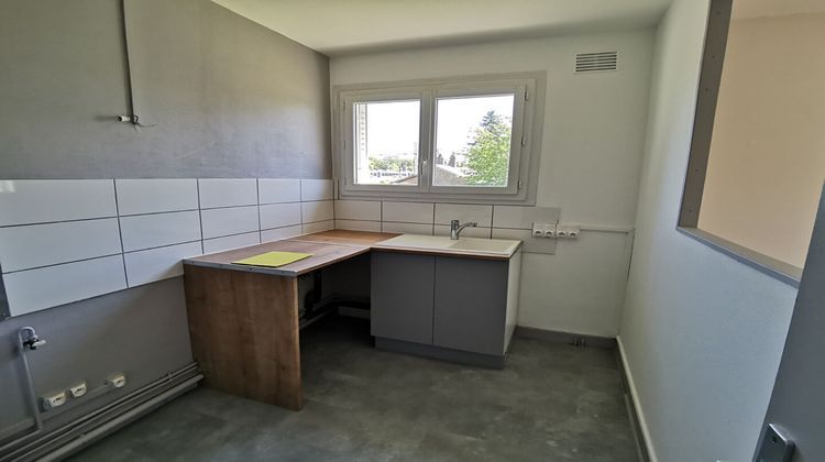 Ma-Cabane - Location Appartement BOURGES, 85 m²