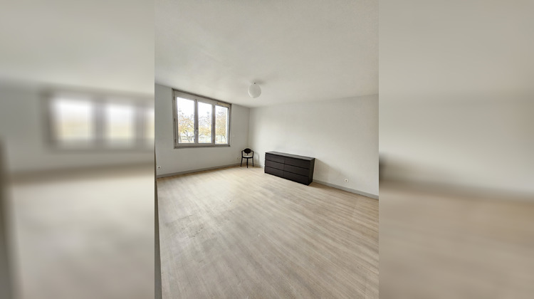 Ma-Cabane - Location Appartement Bourges, 20 m²