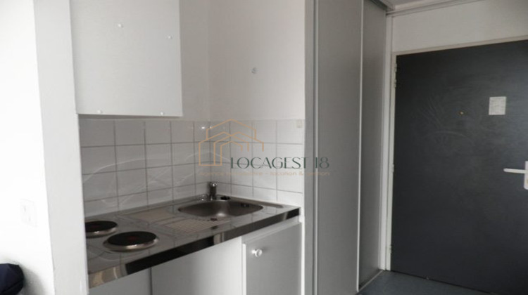 Ma-Cabane - Location Appartement BOURGES, 19 m²