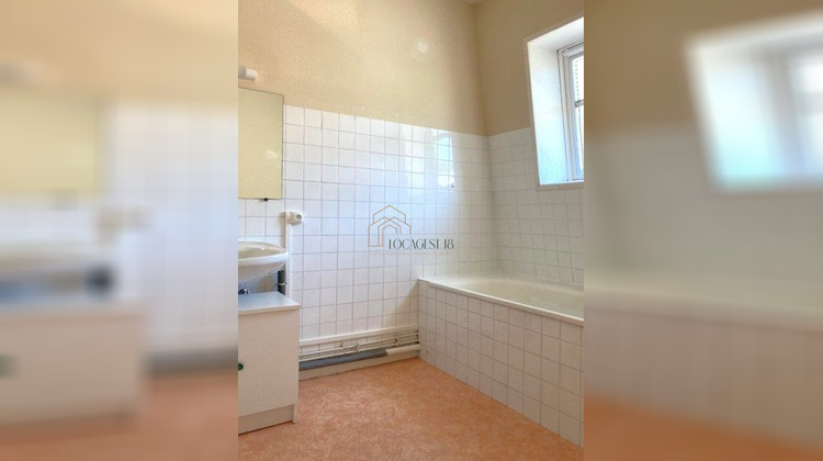 Ma-Cabane - Location Appartement BOURGES, 55 m²