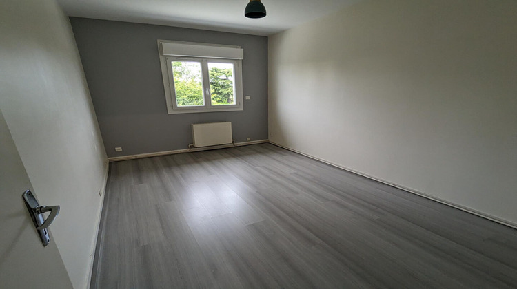 Ma-Cabane - Location Appartement BOURGES, 68 m²