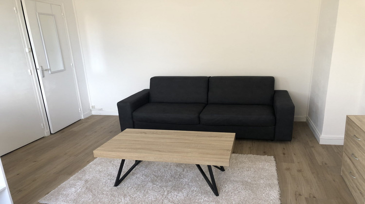 Ma-Cabane - Location Appartement Bourges, 27 m²