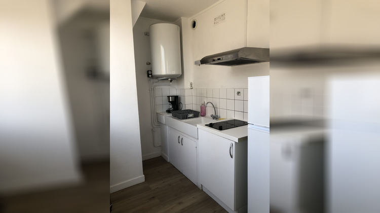 Ma-Cabane - Location Appartement Bourges, 27 m²