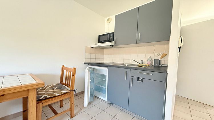 Ma-Cabane - Location Appartement BOURGES, 17 m²