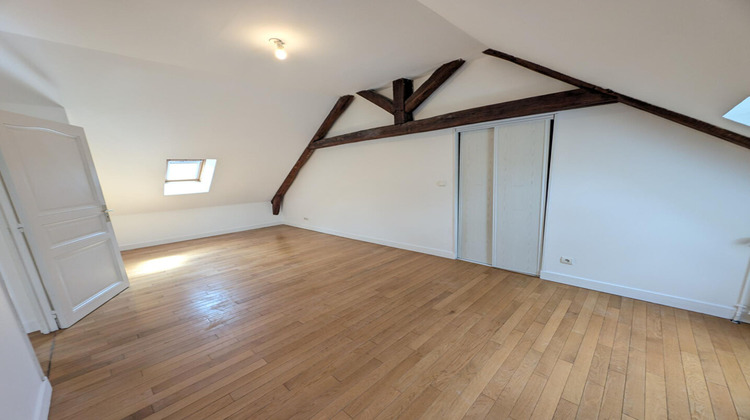 Ma-Cabane - Location Appartement BOURGES, 69 m²