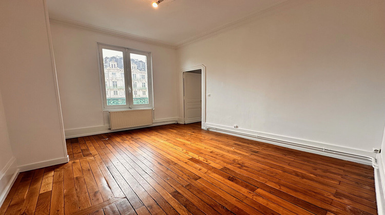 Ma-Cabane - Location Appartement BOURGES, 88 m²