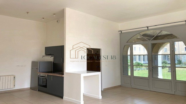 Ma-Cabane - Location Appartement BOURGES, 35 m²