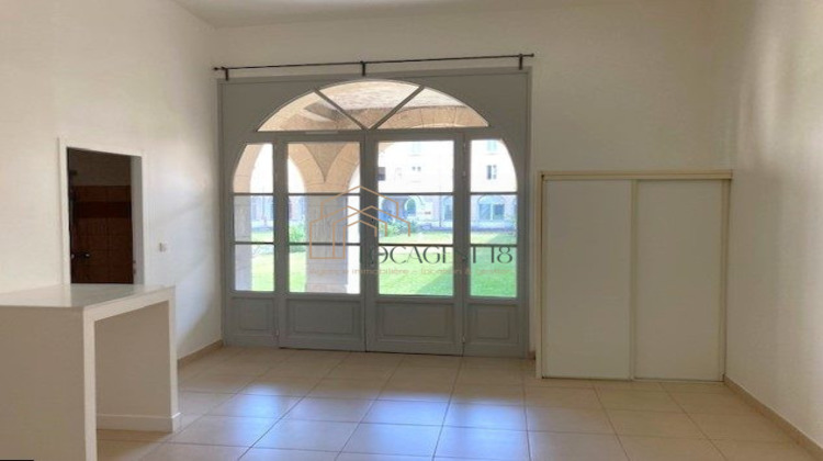 Ma-Cabane - Location Appartement BOURGES, 35 m²
