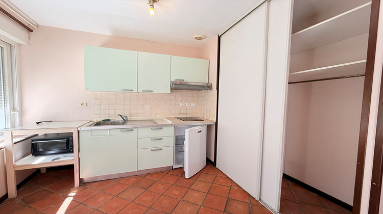 Ma-Cabane - Location Appartement BOURGES, 20 m²