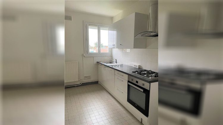 Ma-Cabane - Location Appartement BOURGES, 68 m²