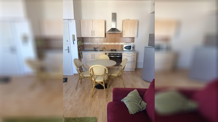 Ma-Cabane - Location Appartement BOURGES, 38 m²