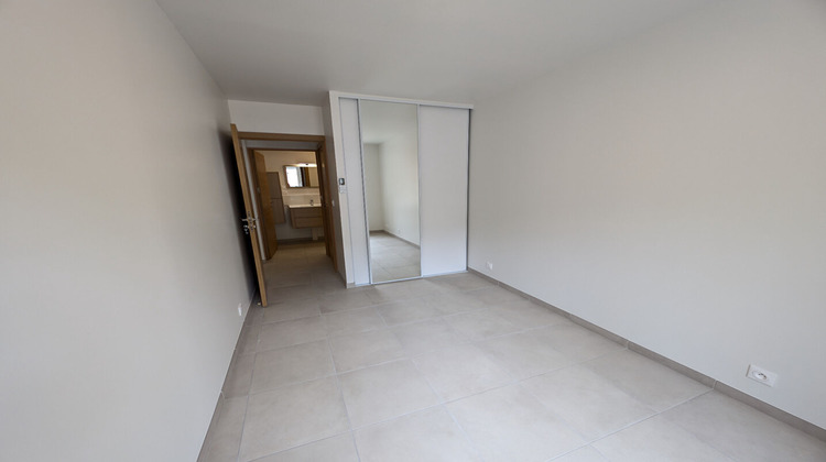 Ma-Cabane - Location Appartement BOURGES, 61 m²